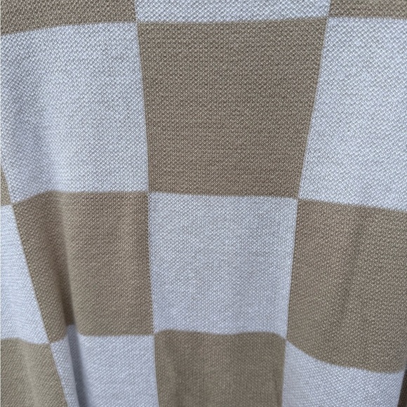Checkered Tan and White Women's Sweater Top, Size Large - Picture 2 of 3